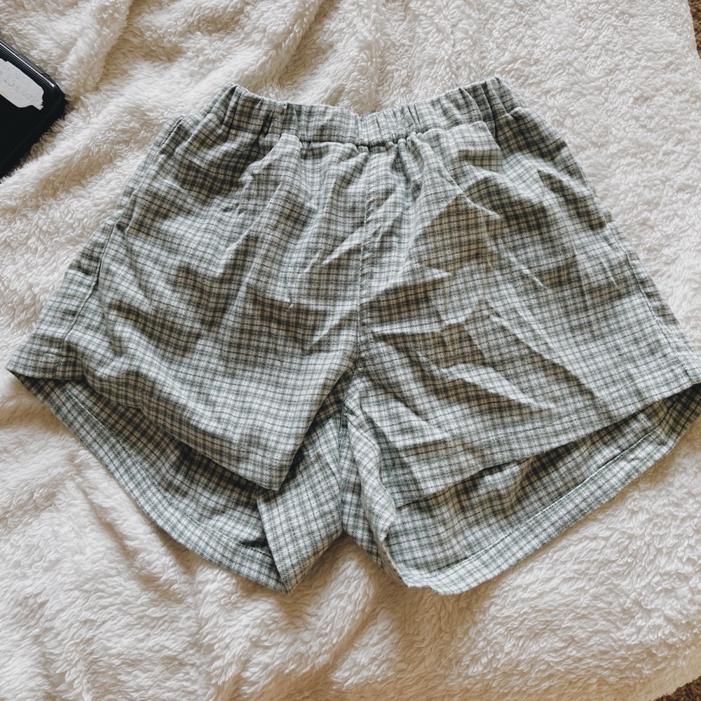 Brandy Melville shorts